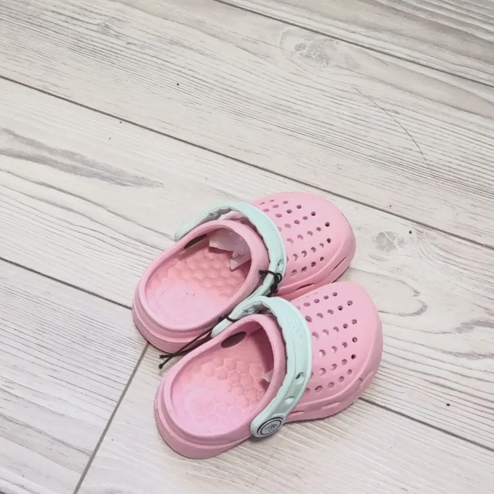 (72-0991)   Joy Bees Pink Clog Sz 3